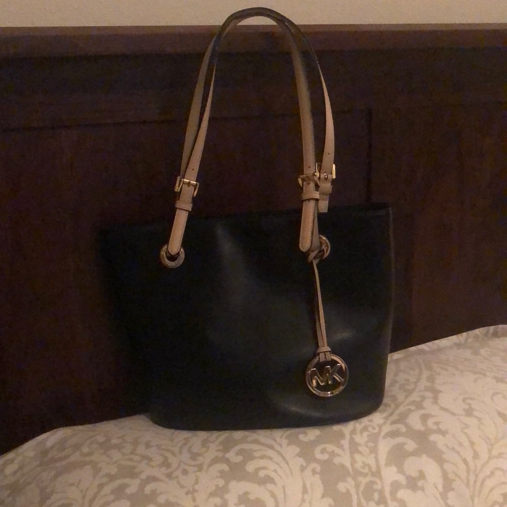 Michael Kors Bucket Purse